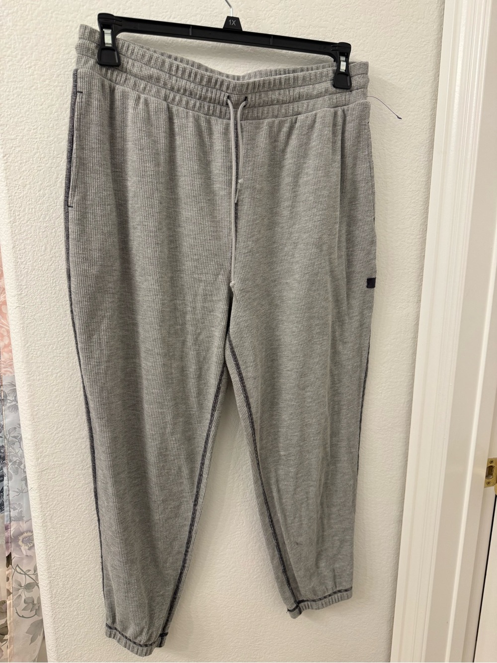 Fabletics Light Gray go to waffle sweatpant XL Women’s